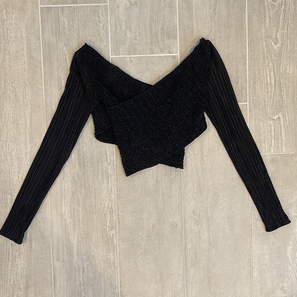Perfect Condition Show Me Your Mumu Black Crop Top - Picture 7 of 12